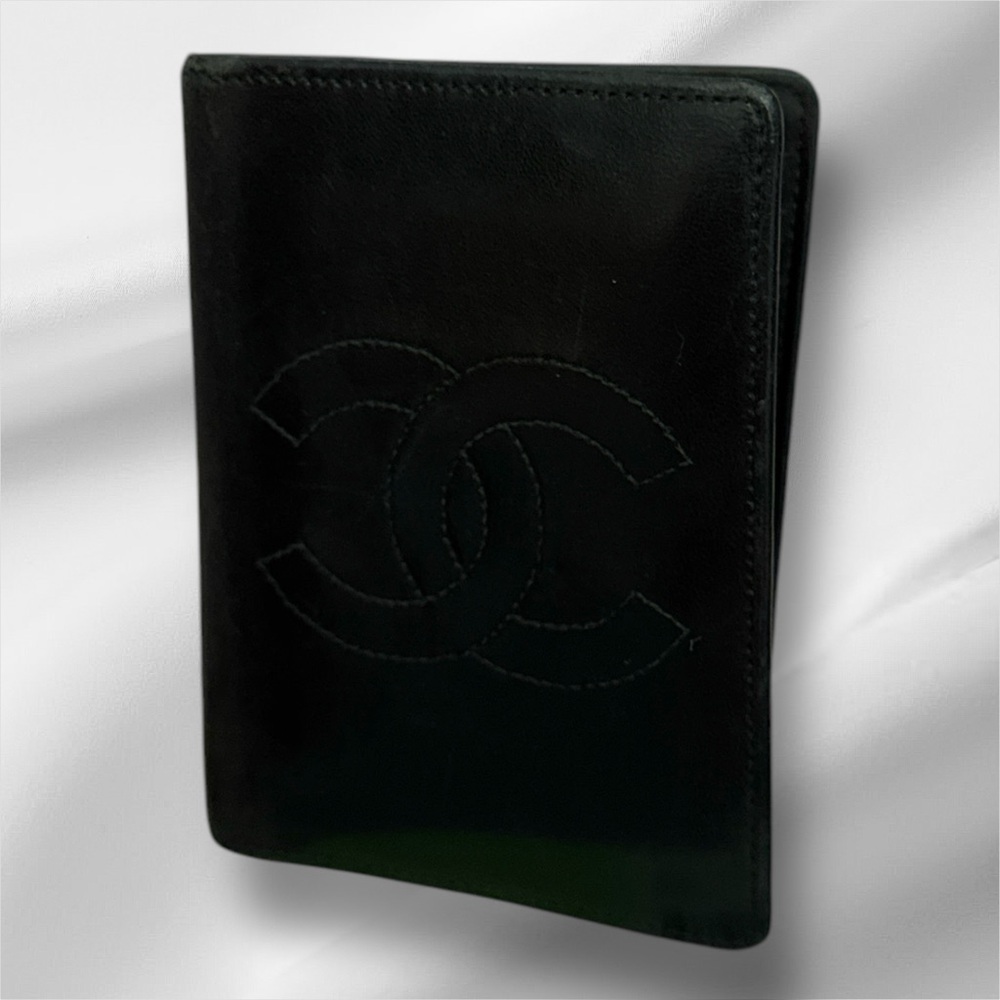 EUC Chanel Black Bifold Wallet